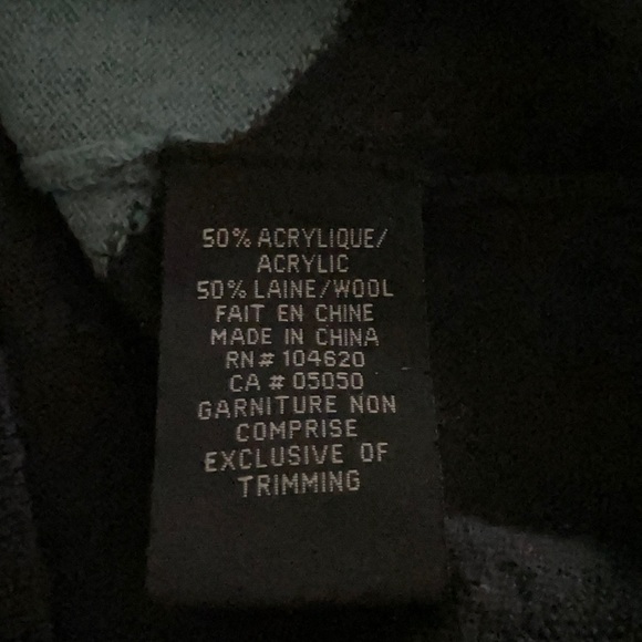 Short-Sleeved Blue Jacob Sweater With Blue Heart, Size M - Picture 10 of 13